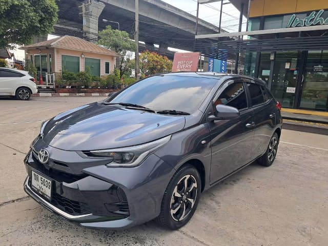 2025 TOYOTA Yaris