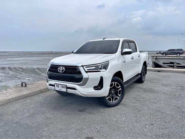2022 TOYOTA Hilux