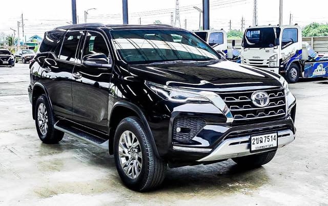 2021 TOYOTA Fortuner
