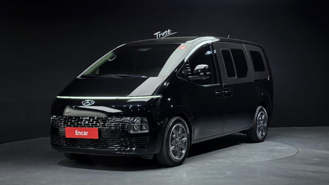 2023 HYUNDAI Staria