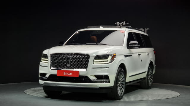 2021 Lincoln Navigator