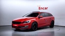 2018 VOLVO V60