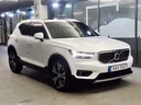 2022 VOLVO XC40