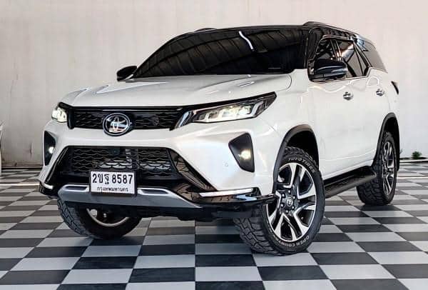 2020 TOYOTA Fortuner, 