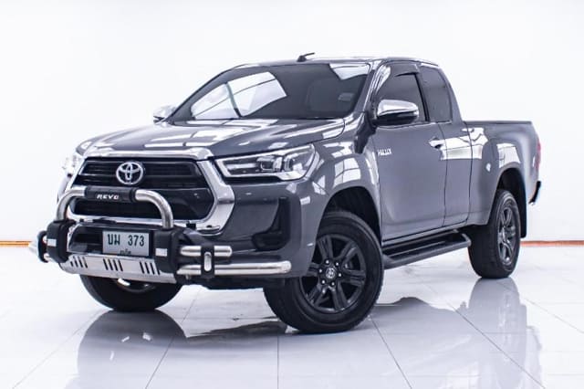 2022 TOYOTA Hilux