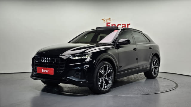 2023 AUDI Q8