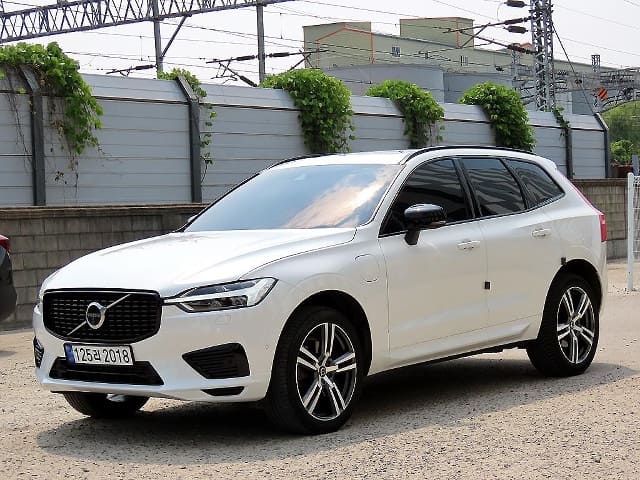 2021 VOLVO XC60