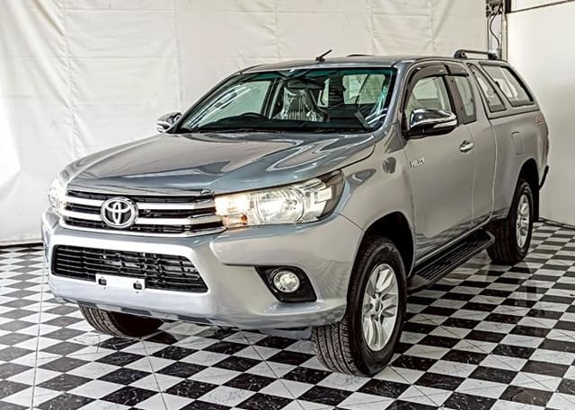 2016 TOYOTA Hilux, 
