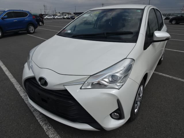 2019 TOYOTA Vitz