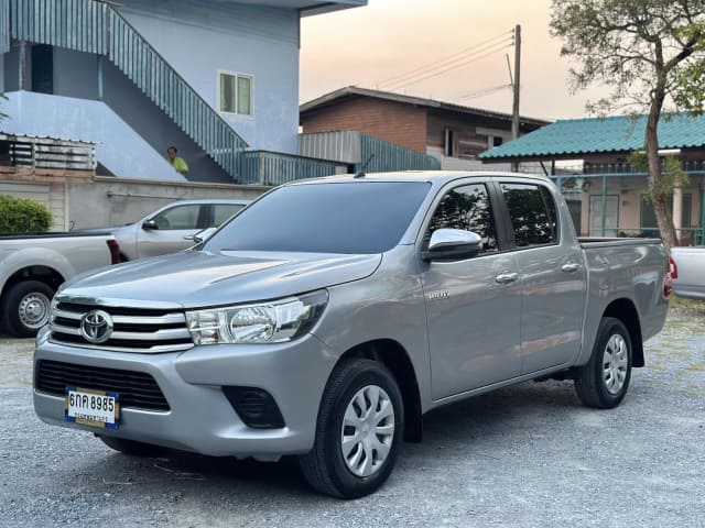 2017 TOYOTA Hilux