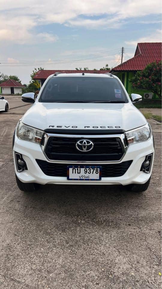 2020 TOYOTA Hilux