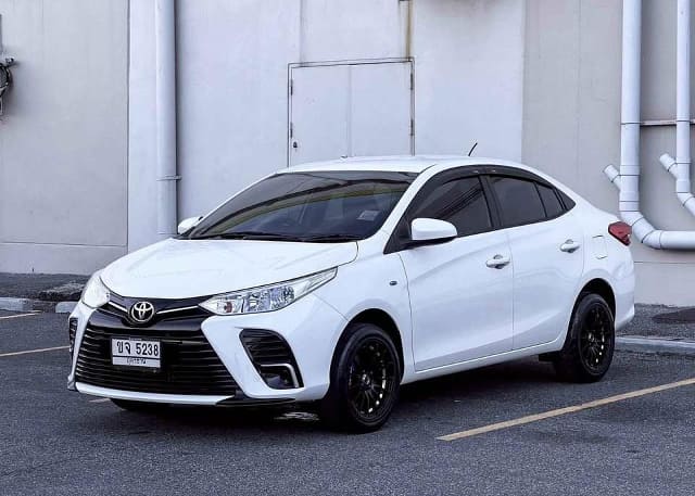 2021 TOYOTA Yaris