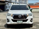 2017 TOYOTA Hilux