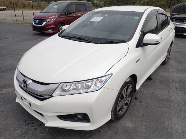 2016 HONDA Grace