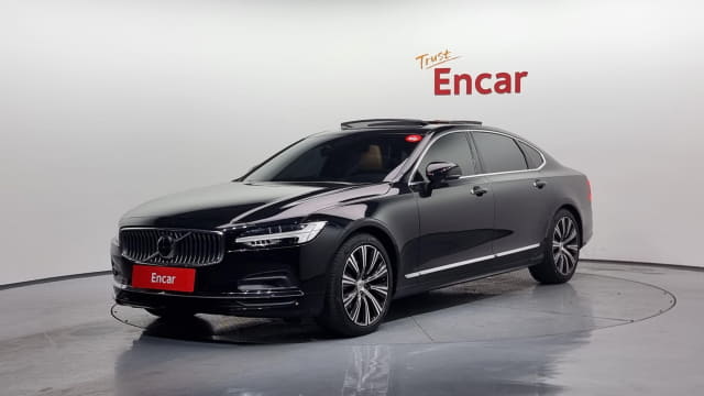 2021 VOLVO S90