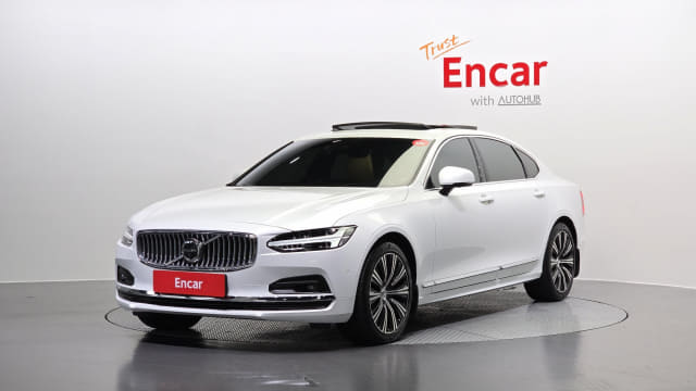 2024 VOLVO S90