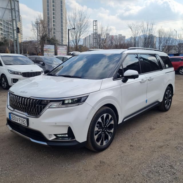 2023 KIA Carnival