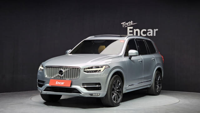 2018 VOLVO XC90