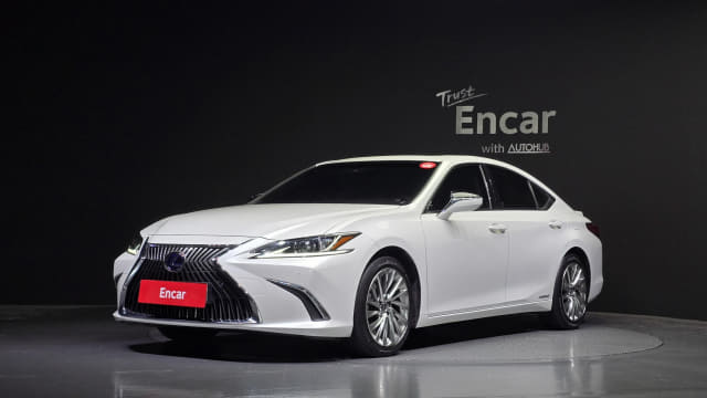 2021 LEXUS ES