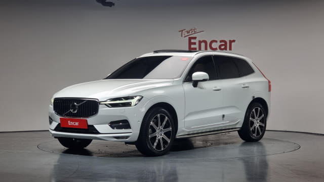 2020 VOLVO XC60
