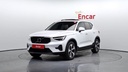 2023 VOLVO XC40