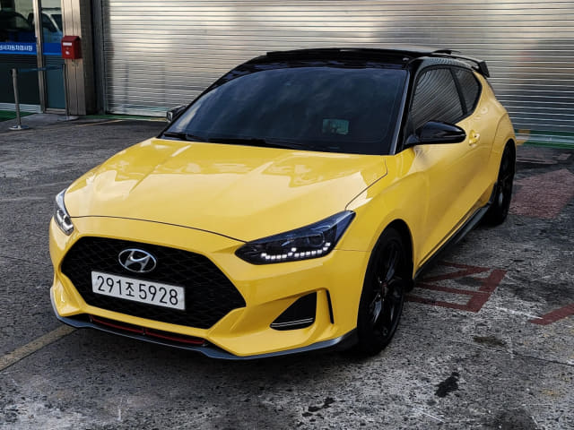 2019 HYUNDAI Veloster