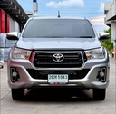 2019 TOYOTA Hilux