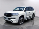 2016 TOYOTA Land Cruiser