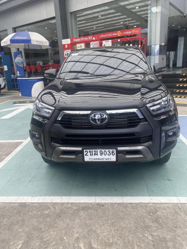 2021 TOYOTA Hilux