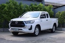 2022 TOYOTA Hilux