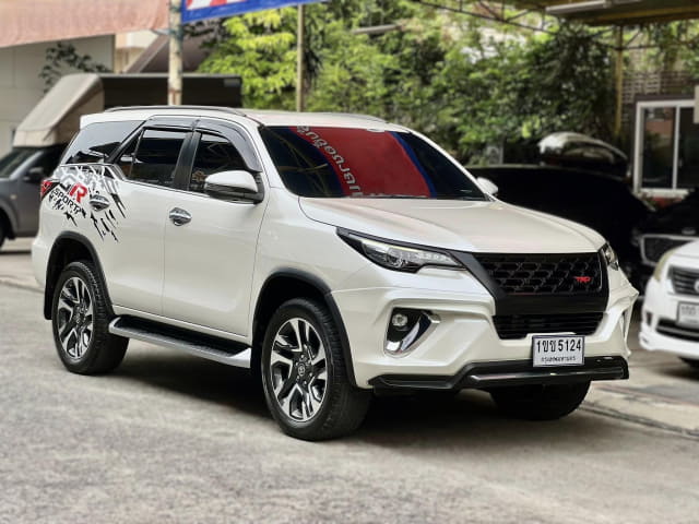 2018 TOYOTA Fortuner