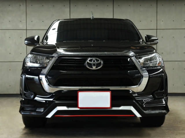 2023 TOYOTA Hilux