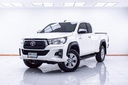 2019 TOYOTA Hilux