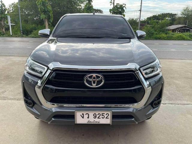 2020 TOYOTA Hilux, 
