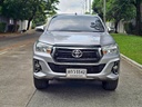 2019 TOYOTA Hilux