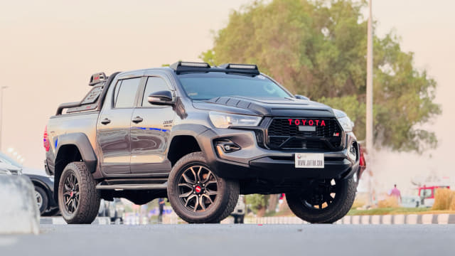 2017 TOYOTA Hilux
