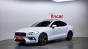 2021 VOLVO S60