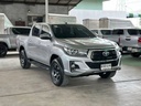 2019 TOYOTA Hilux