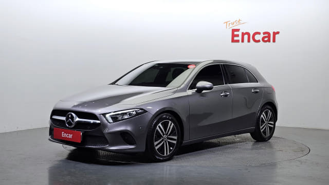 2023 MERCEDES-BENZ A-Class