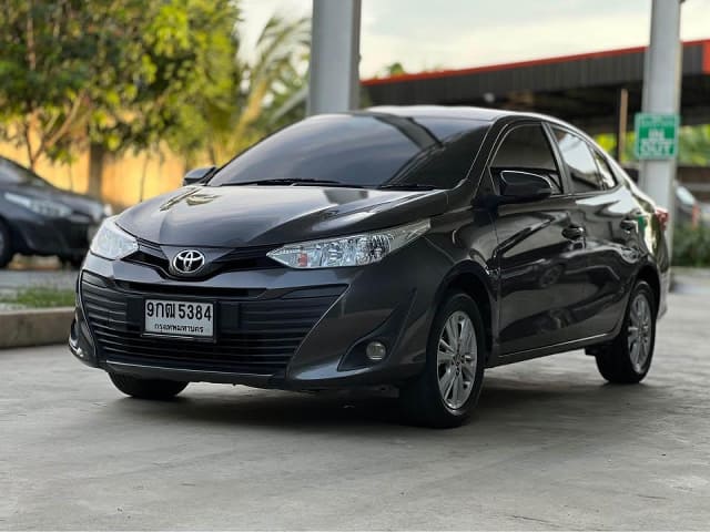 2018 TOYOTA Yaris