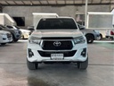 2019 TOYOTA Hilux