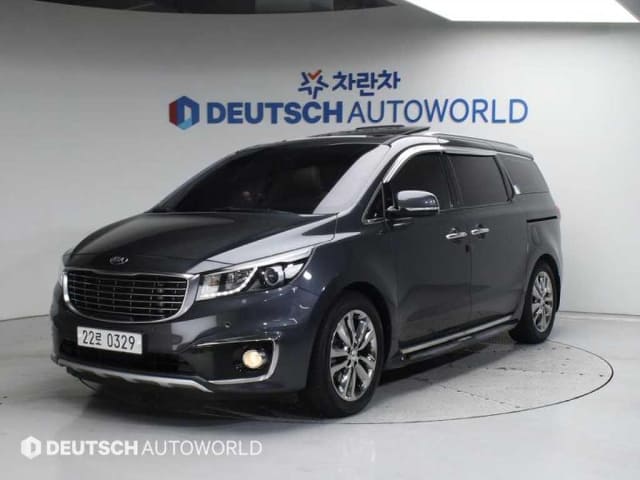 2017 KIA Carnival
