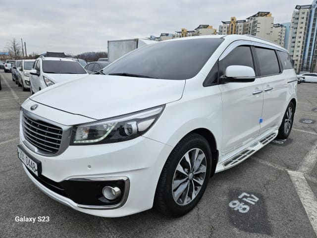 2017 KIA Carnival