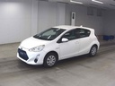 2017 TOYOTA Aqua