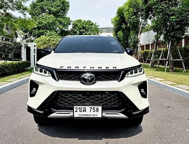 2021 TOYOTA Fortuner