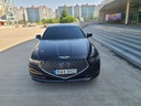 2022 Genesis G90