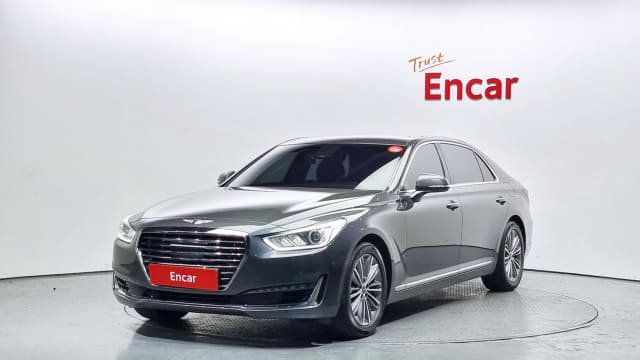 2018 Genesis EQ900