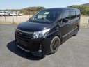 2017 TOYOTA Noah