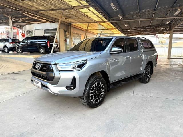 2021 TOYOTA Hilux
