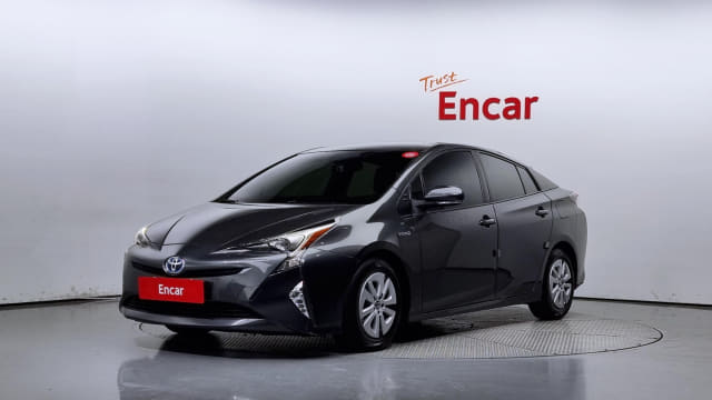 2017 TOYOTA Prius